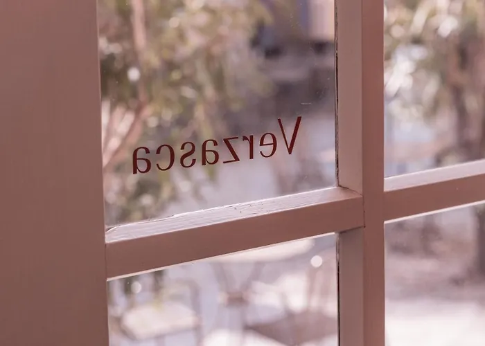 Ccaa Alojamento de Acomodação e Pequeno-almoço Ascona